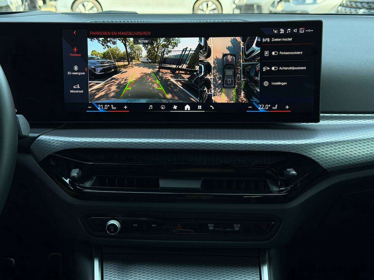 BMW 330 PHEV M-SPORT HEAD-UP LASER MEMORY SEATS CARPLAY ACC — foto 15 van 25