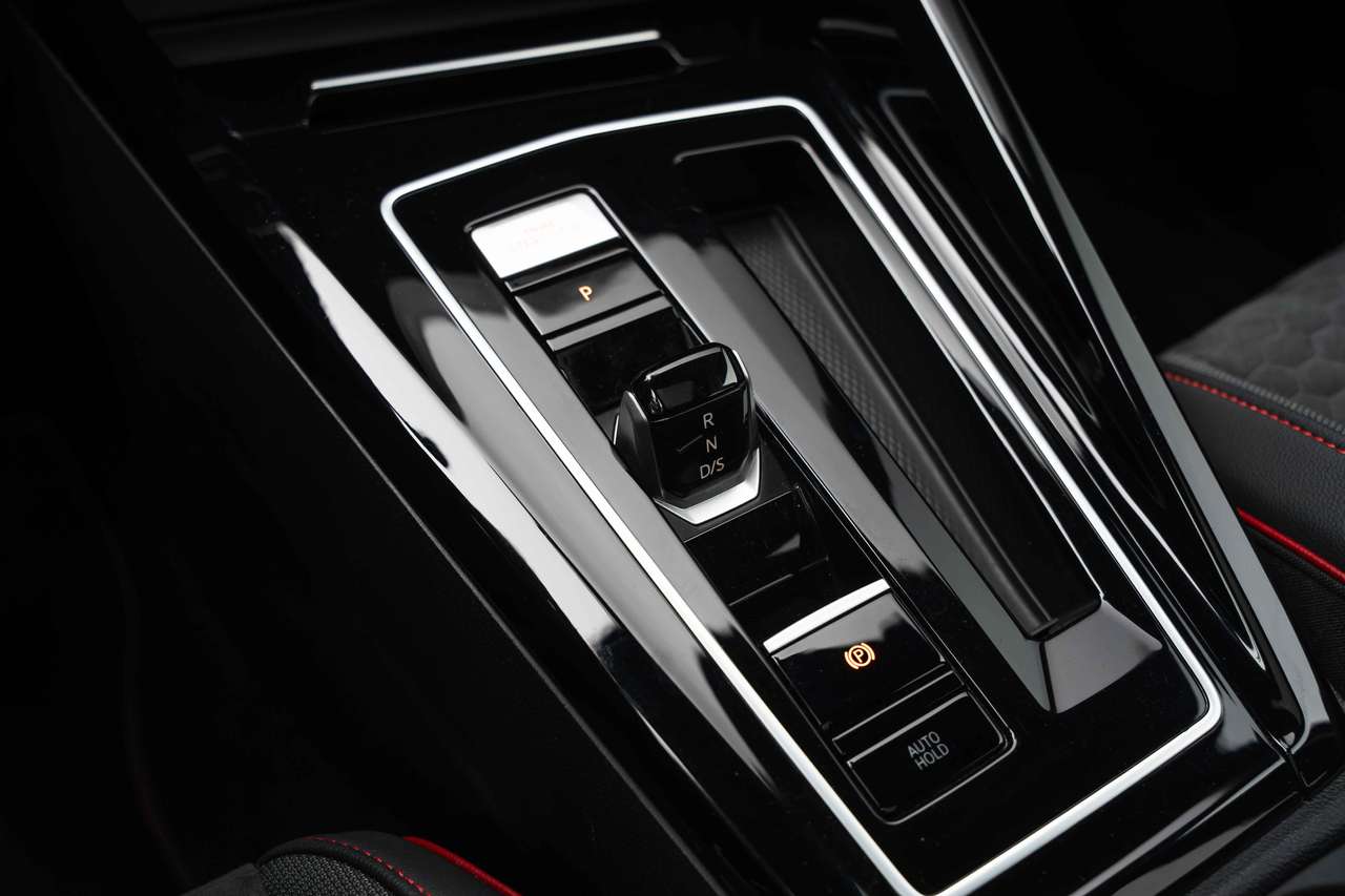 Volkswagen Golf GTI Clubsport PANO/AKRA/IQLIGHTS/19"/ACC/CAMERA/CARPLAY — foto 16 van 25