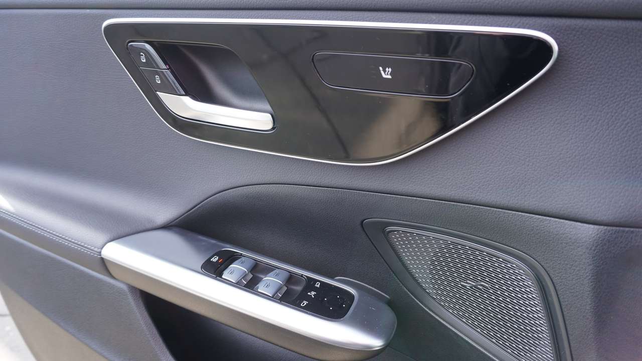 Mercedes-Benz C 180 Luxury Line Dodehoek Camera Smartphone Navi — foto 15 van 16