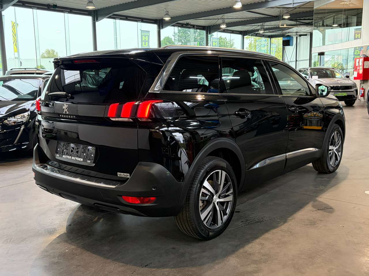 Peugeot 5008 Allure Pack | Apple Carplay | Camera | ... — foto 3 van 22