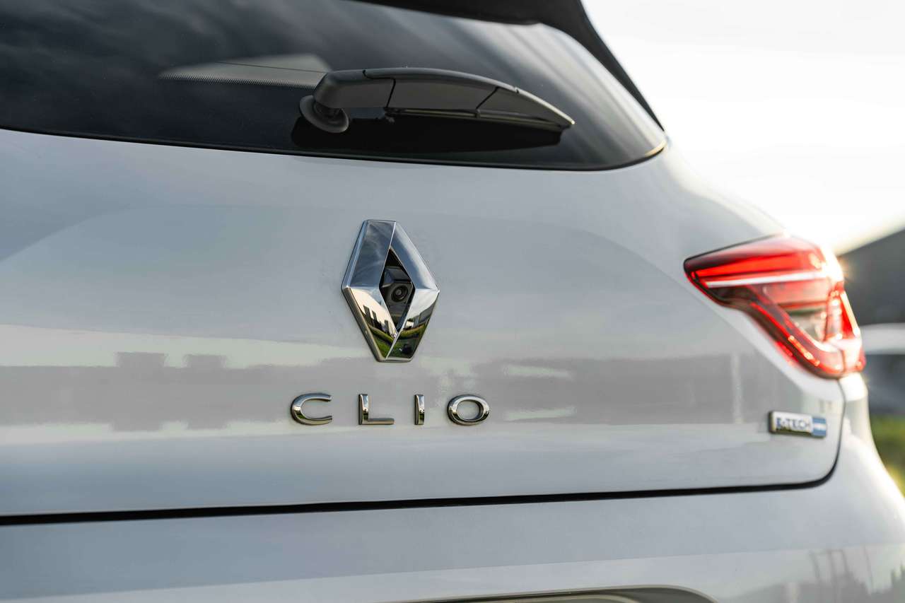 Renault Clio Clio Hybrid 1.6i E-TECH Techno — foto 12 van 25
