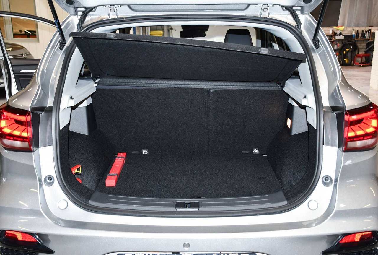 MG ZS ZS 1.5 VTi-Tech Luxury - LEDER / NAVIGATIE / CAMERA / SMARTLINK / PDC / CC — foto 20 van 21