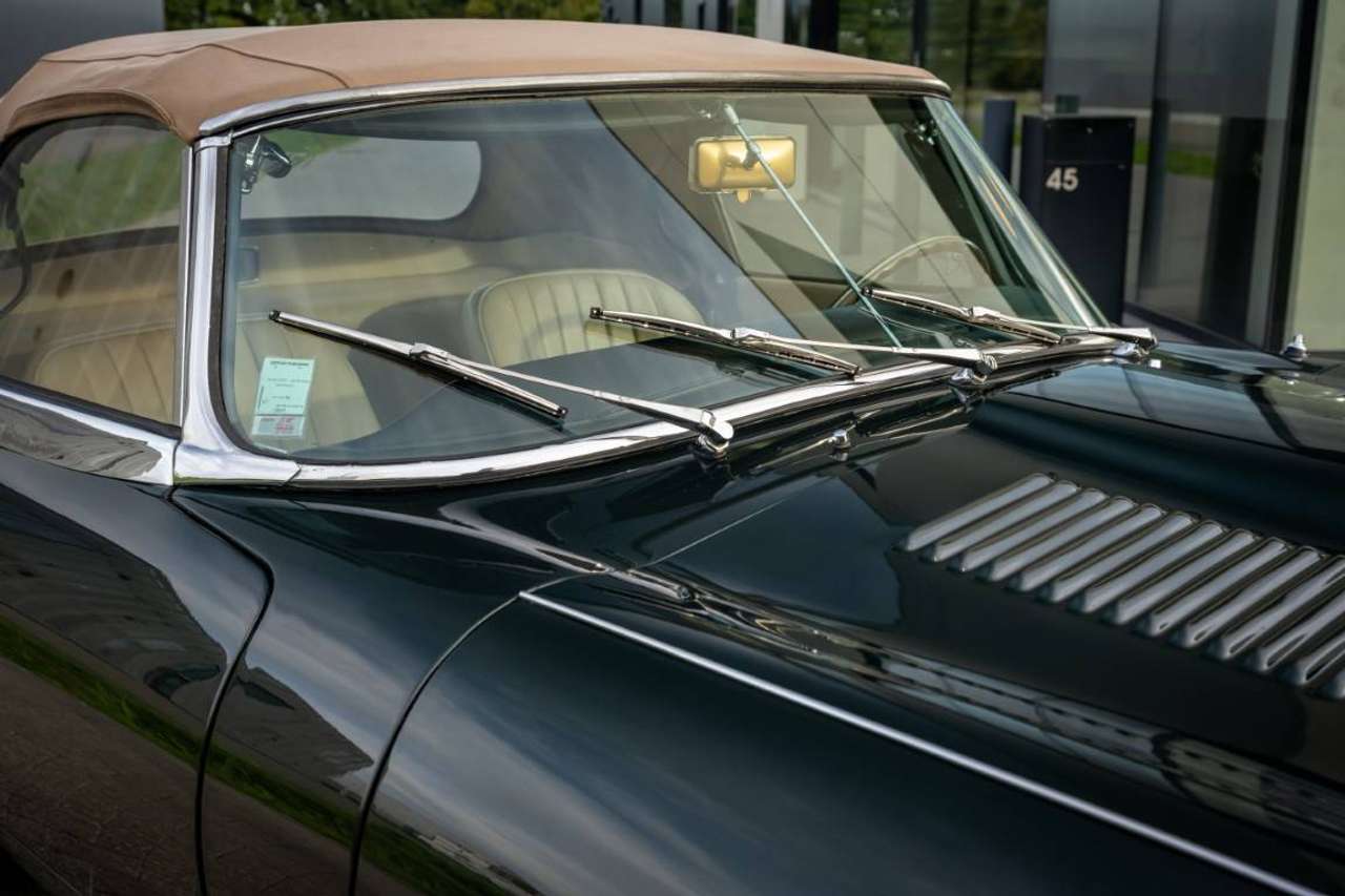Jaguar E-Type 4.2 Cabrio — foto 18 van 25