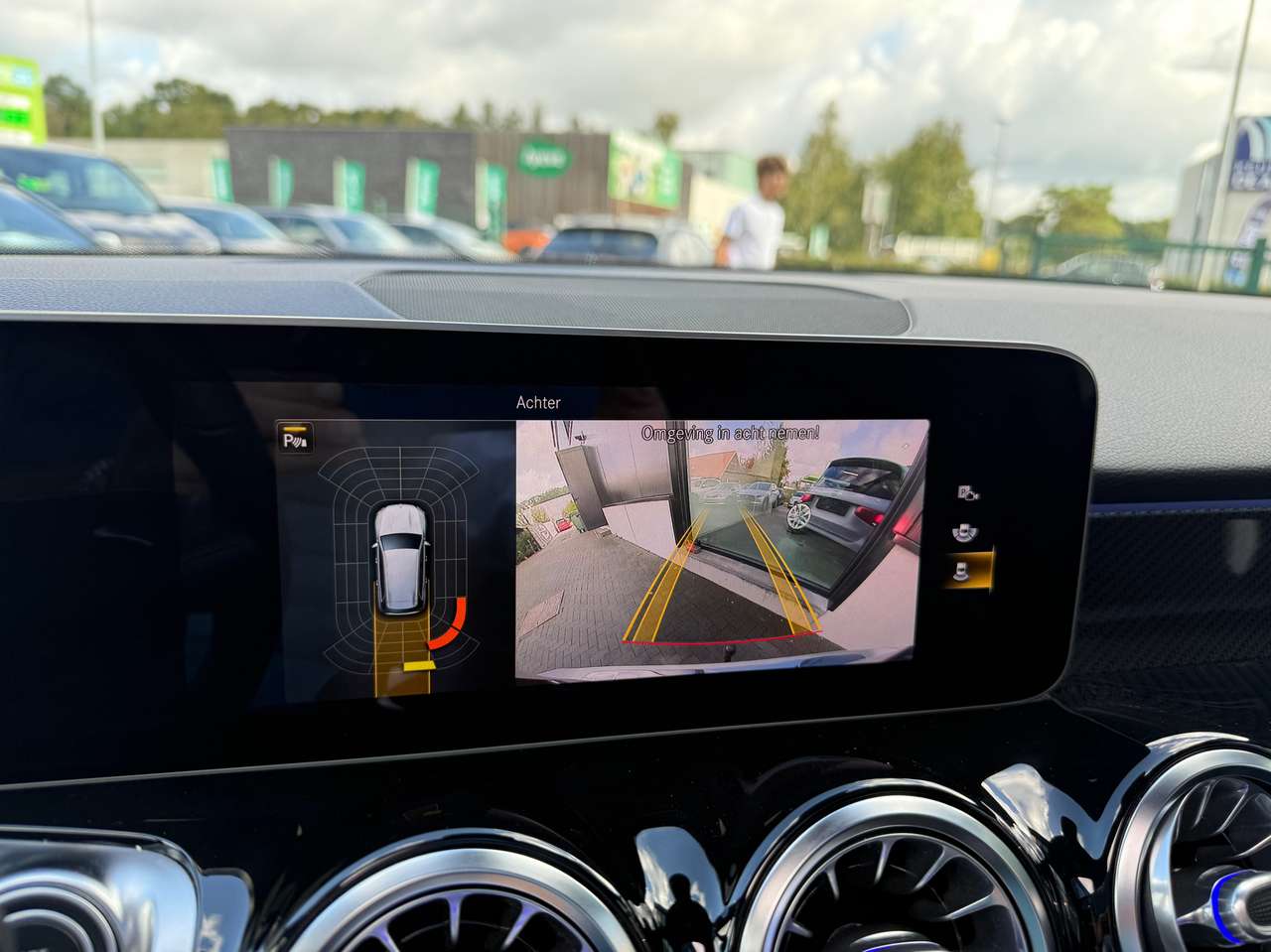 Mercedes-Benz GLB 200 Automaat AMG Pack Panodak 39000km Nieuwstaat — foto 13 van 18
