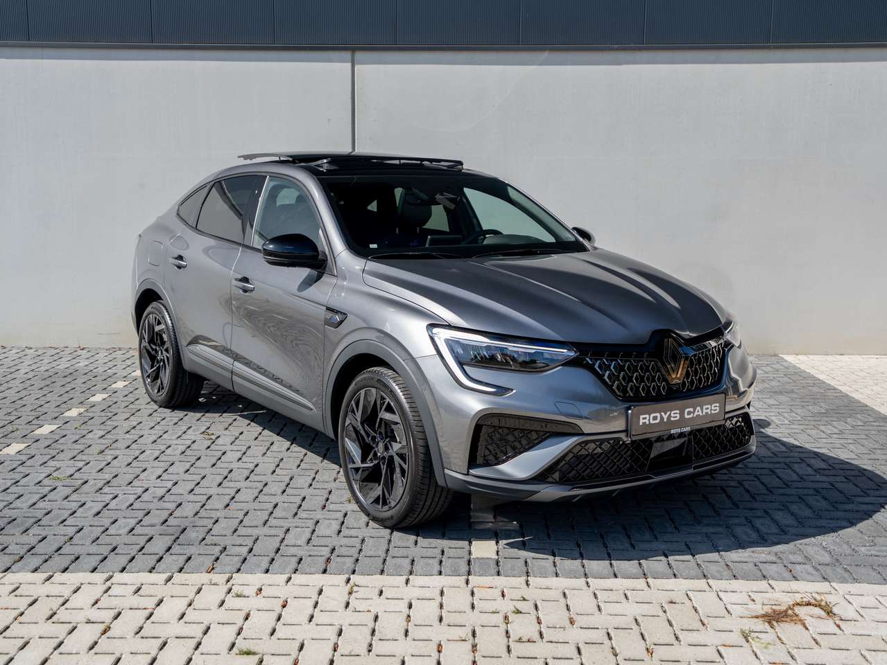 Renault Arkana Arkana E-TECH 1.6i Alpine Edition FULL-OPTION - PANORAMA/CAMERA/ADAP CRUISE CONTROL/KEYLESS/BOSE SOUND SYSTEEM/LED