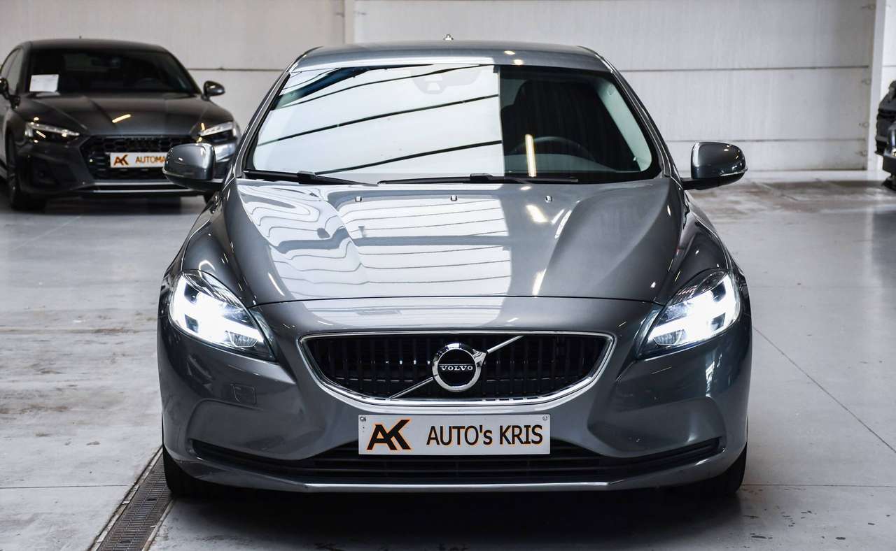 Volvo V40 V40 2.0 T2 Kinetic - NAVIGATIE / BLUETOOTH / ZTELVERWARMING / PDC / CC — foto 4 van 16