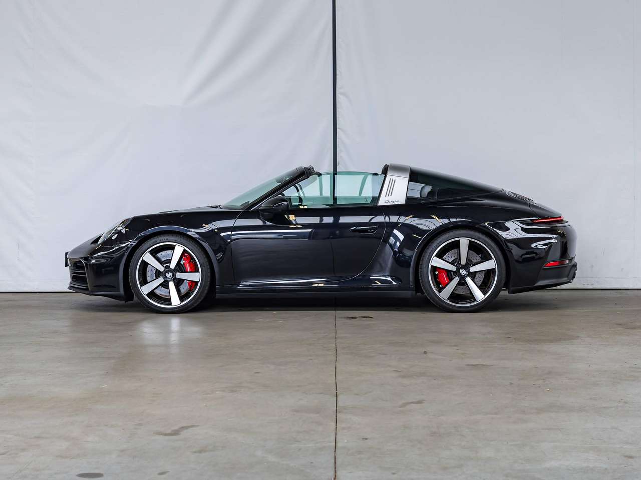 Porsche 992 911 TARGA 4S CABRIO|AWD|KEYLESS|BOSE-SOUND-SYSTEM|AMBIENT-LIGHT|HEATED-SEATS|ACC|LA|GARANTIE| — foto 3 van 25