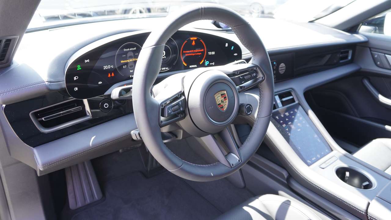Porsche Taycan 4 CT/-10%!!/21"/LEDER/MEMO/PPBatt+/PASM/LUCHT — foto 8 van 16