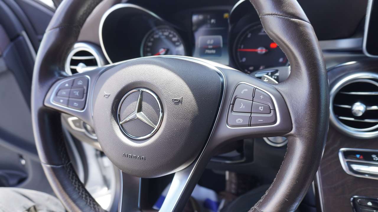 Mercedes-Benz GLC 250 D Coupé 4-Matic AMG Distronic Leder 20" FULL !!! — foto 18 van 18