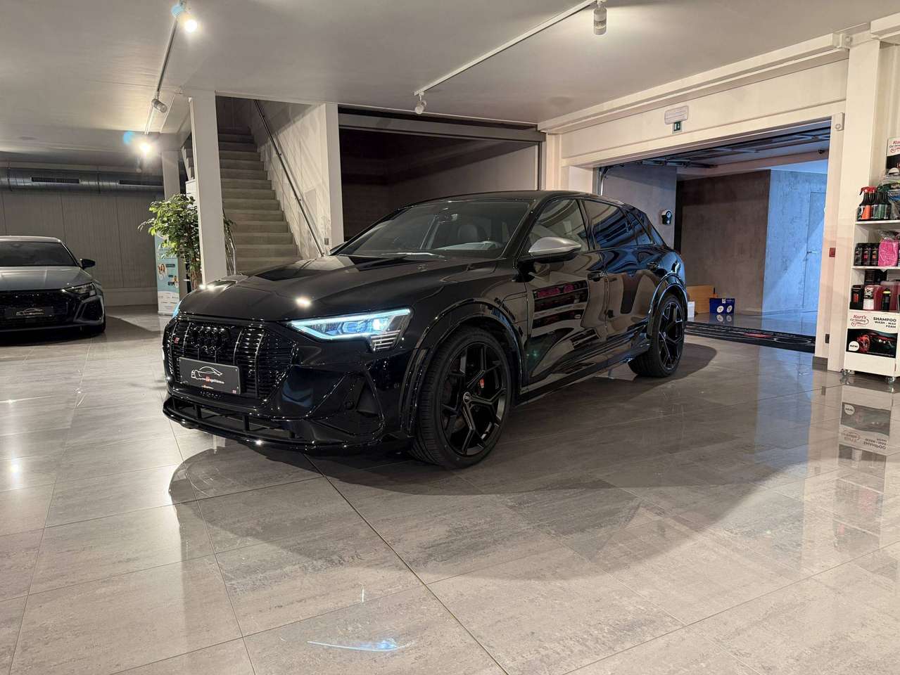 Audi SQ8 e-tron SOLD BIJ GARAGE VRIENS YVES BV!!!! — foto 14 van 22