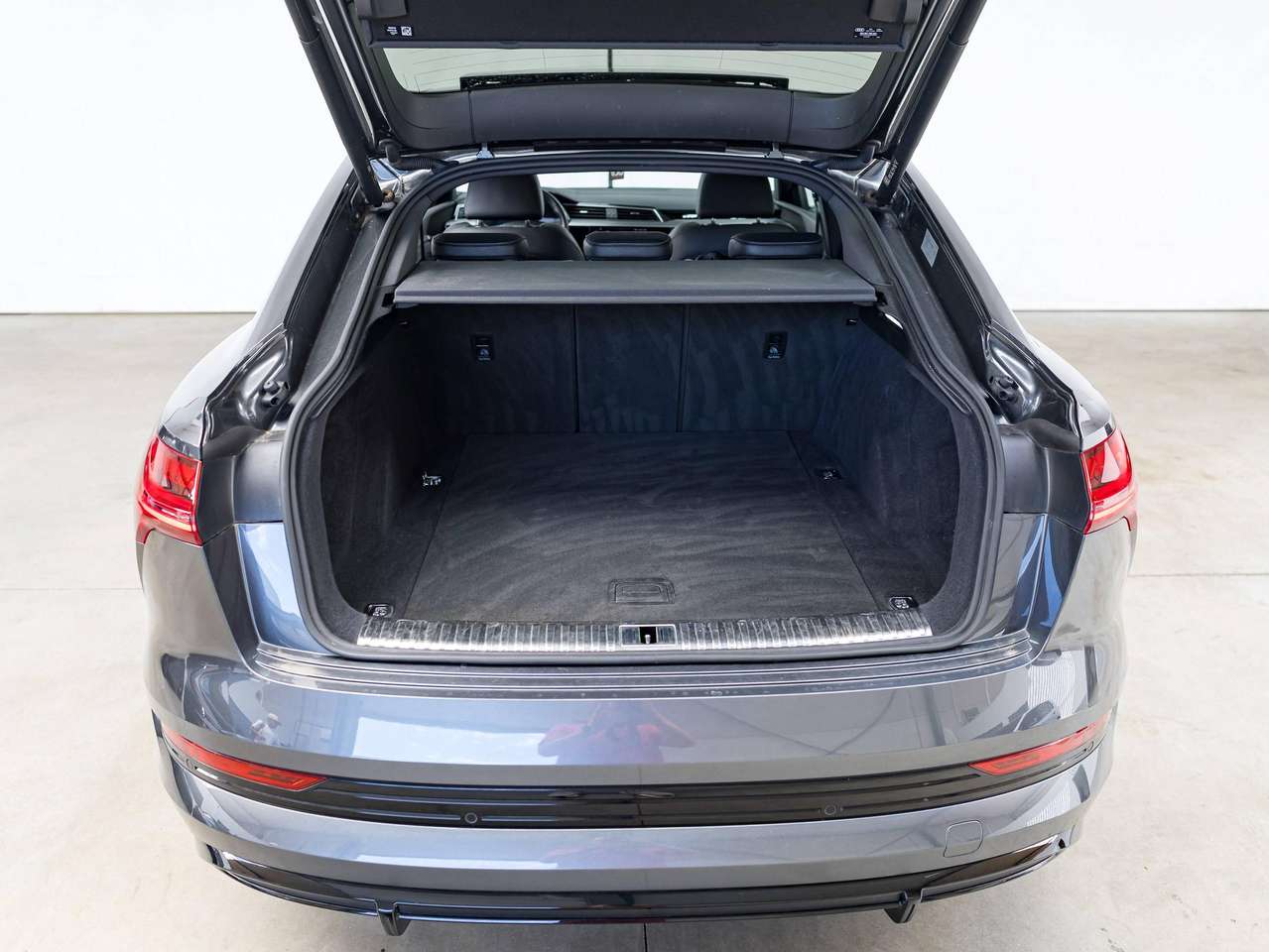 Audi e-tron 95 kWh 55 QUATTRO|2X S-LINE|KEYLESS|SFEERVERL.|ZETELVERW.|ACC|LA|GARANTIE| — foto 16 van 25