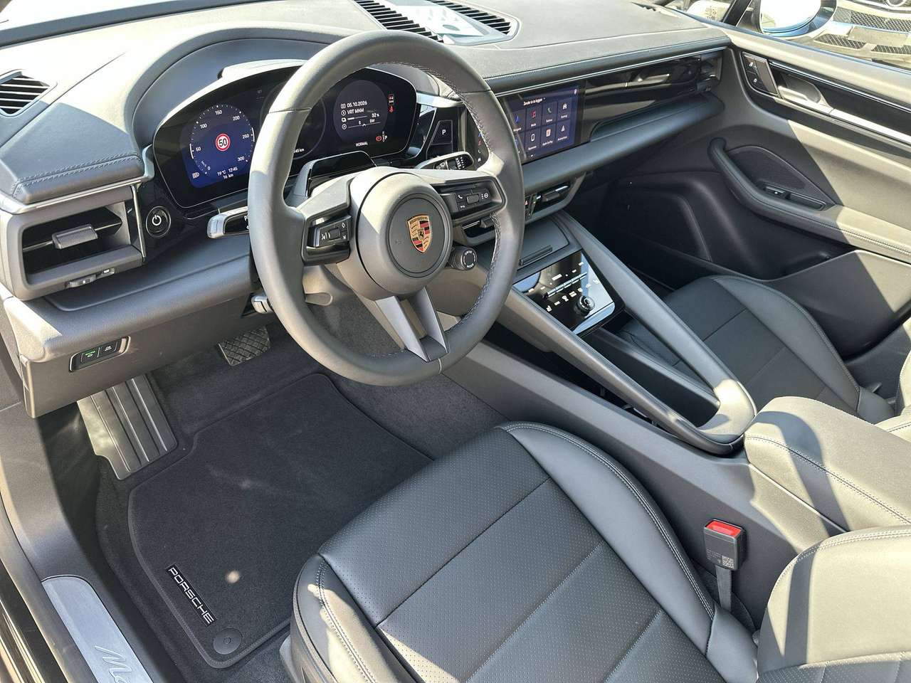 Porsche Macan ELECTRIC  Pano Dak Lederpakket 21" Bose — foto 14 van 19