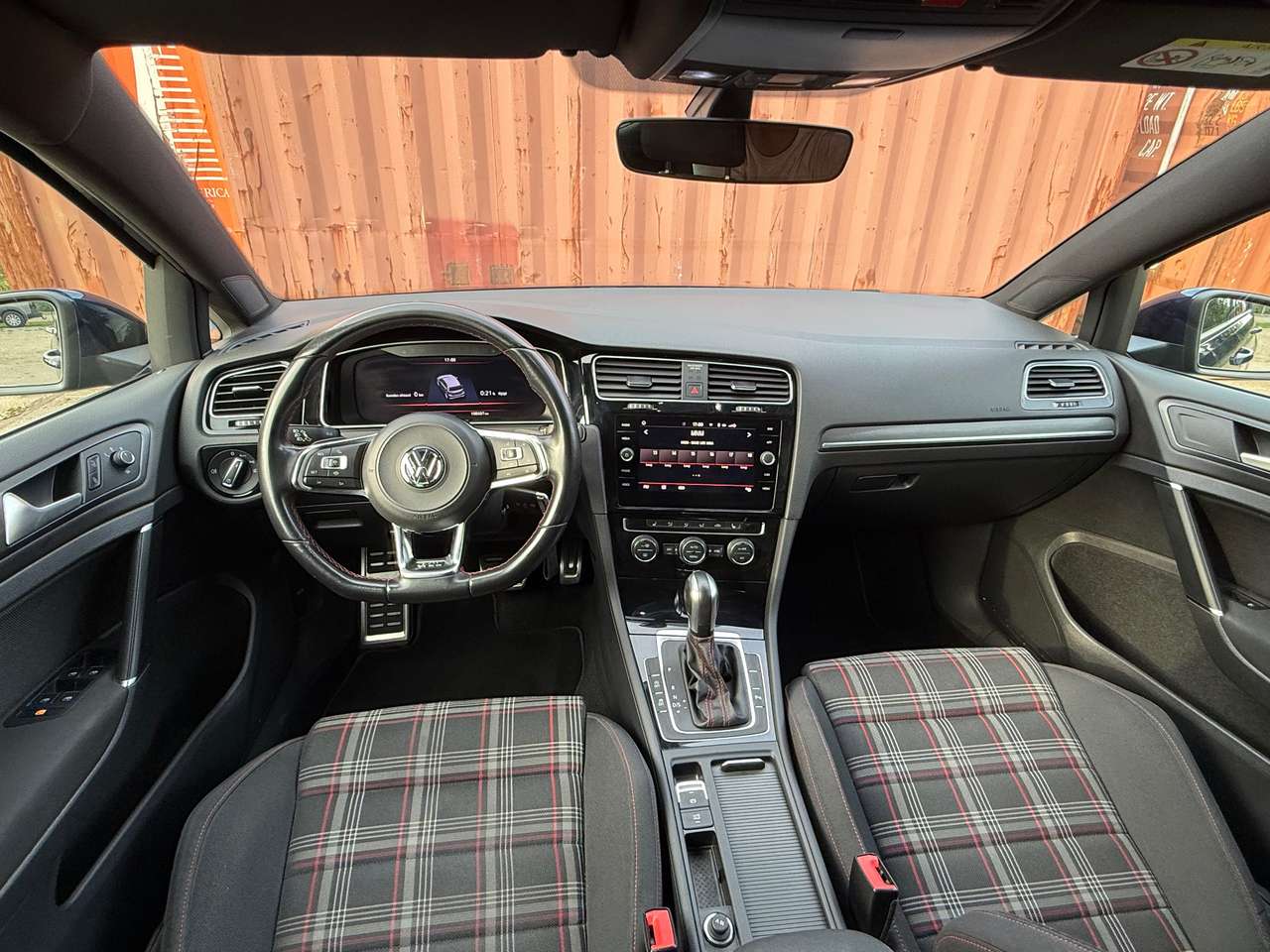 Volkswagen Golf GTI Golf 2.0 TSI OPF DSG — foto 6 van 10