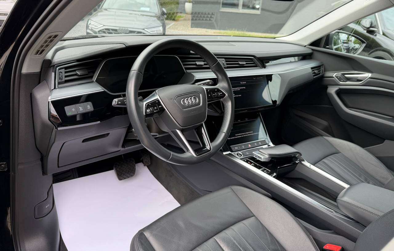 Audi e-tron 95 kWh 55 LEDER QUATTRO S-LINE CAMERA ELEKKOFFER KEYLESS — foto 4 van 14