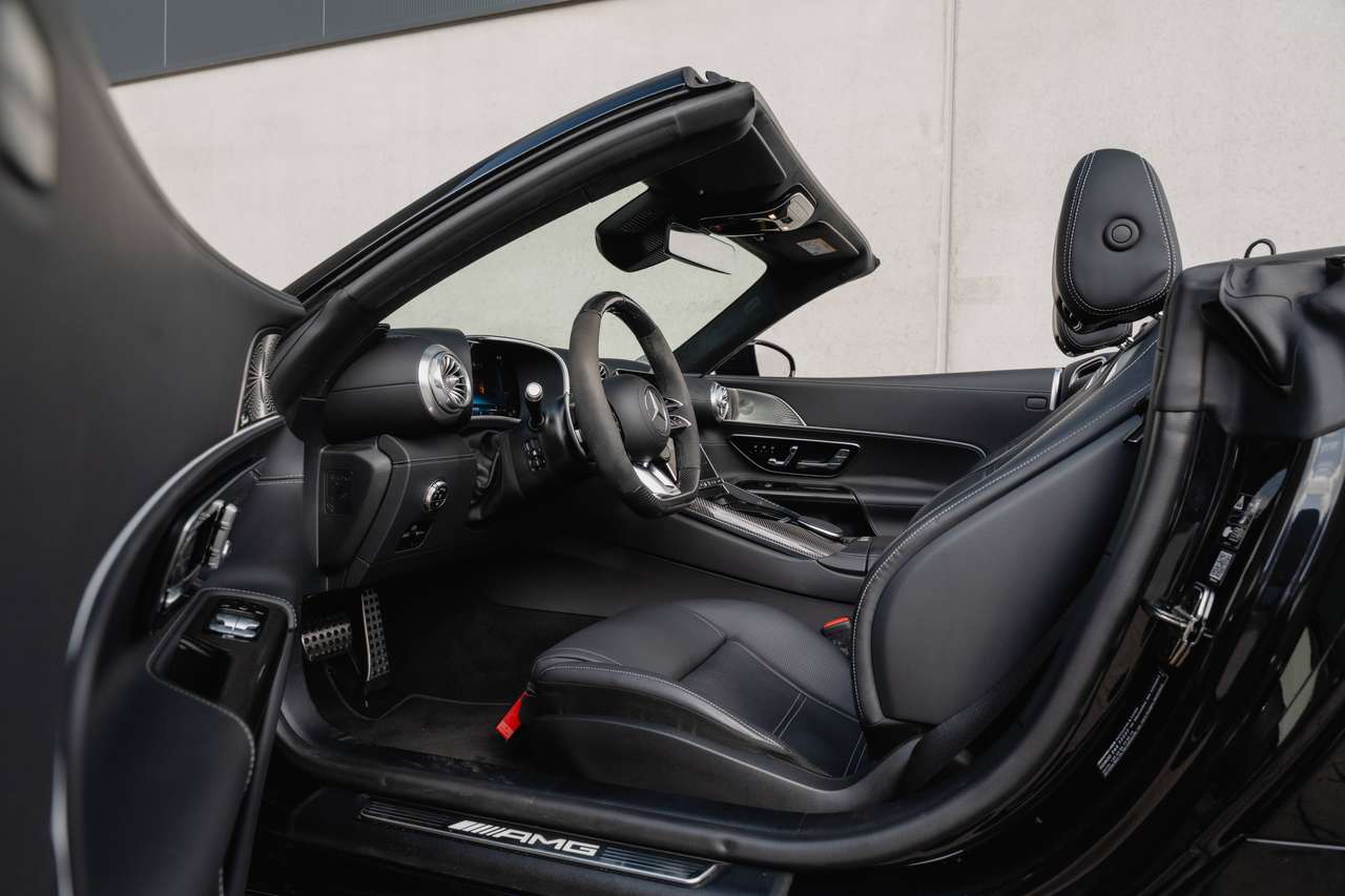 Mercedes-Benz SL 63 AMG 4-Matic+ / VOLL / Dynamic Plus Pack / Carbon Pack / Track Pace /  Burmester — foto 18 van 25