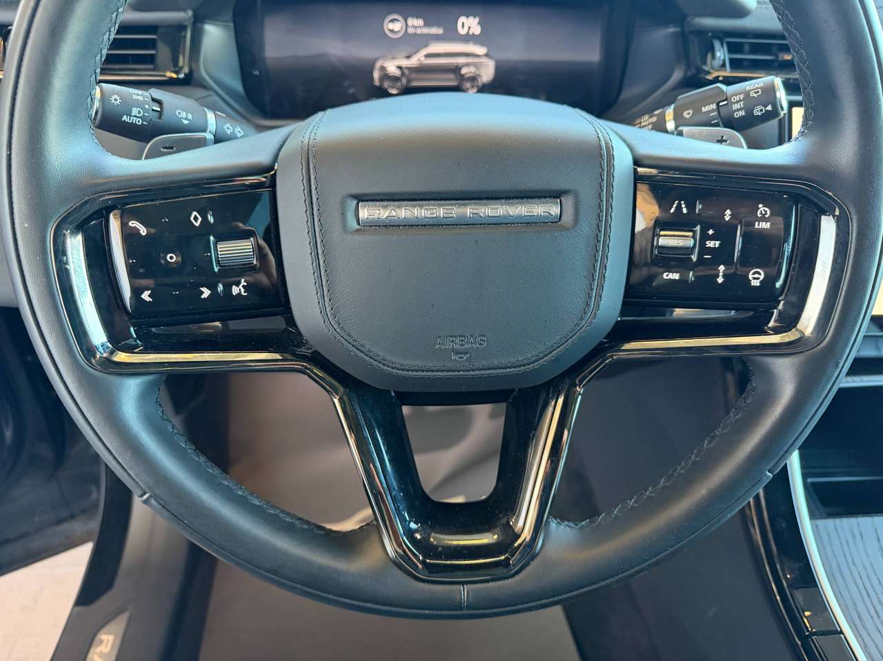 Land Rover Range Rover Velar DYNAMIC SE P400e PHEV AWD AUTOMAAT+TAL VAN OPTIES — foto 17 van 22