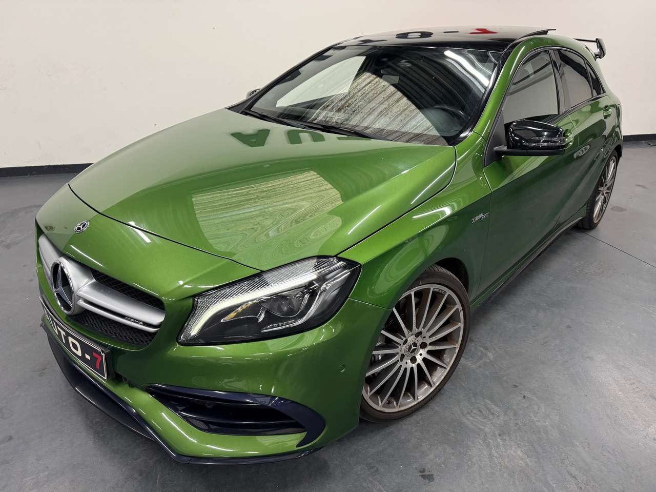 Mercedes-Benz A 45 AMG 4-Matic Face-lift Performance 2017 — foto 2 van 23