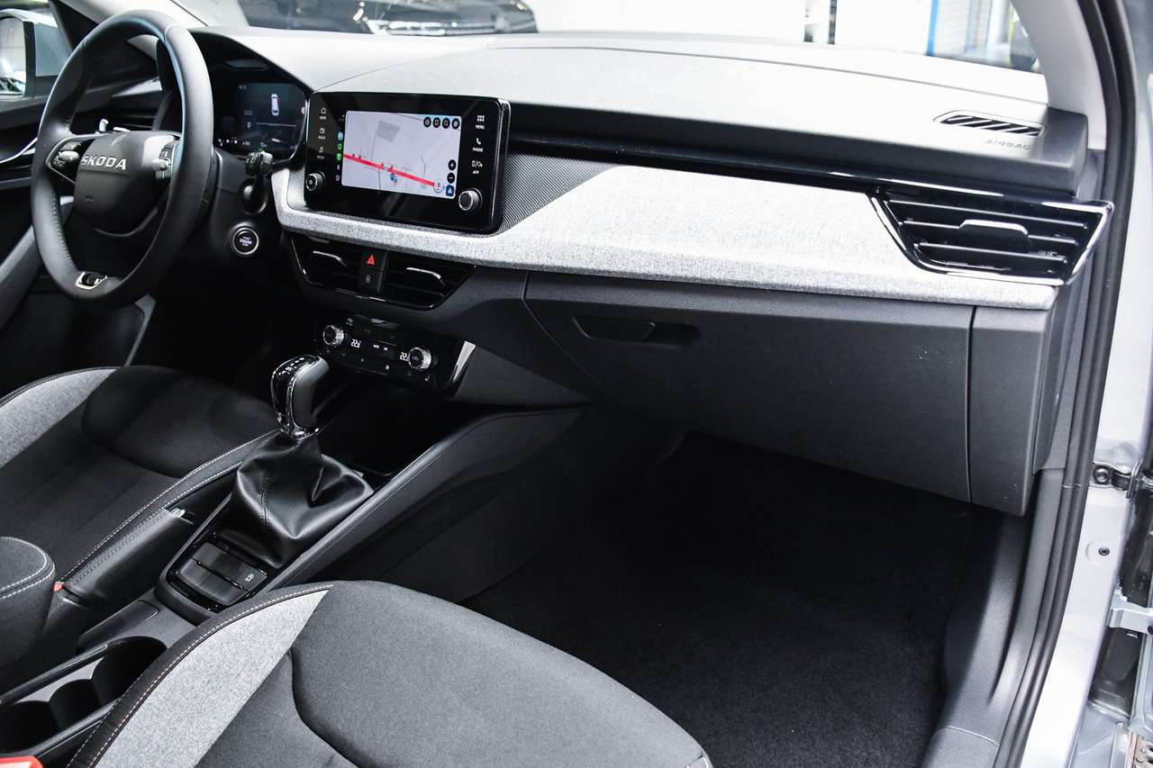 Skoda Kamiq Kamiq 1.0 TSI Selection DSG - NAVI SMARTLINK / PDC — foto 7 van 18