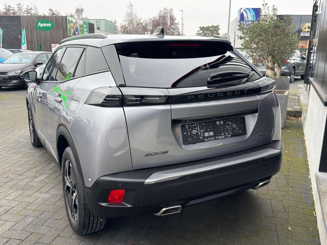 Peugeot 2008 12 Hybride Allure Automaat — foto 6 van 25
