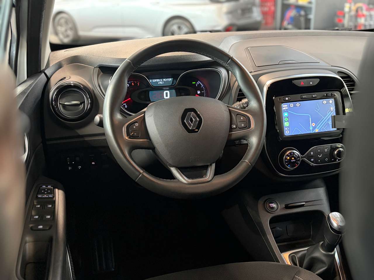 Renault Captur Limited | Apple CarPlay | Cruise Control — foto 7 van 15