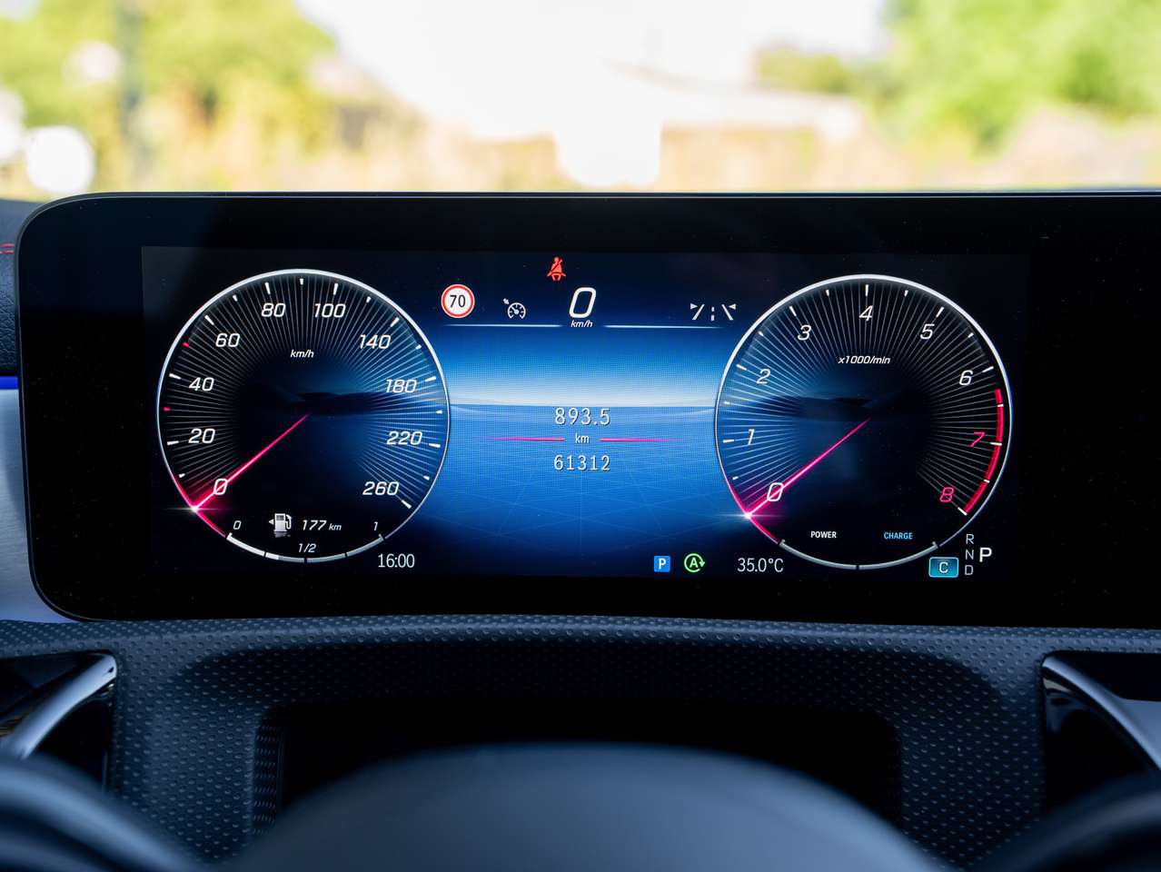 Mercedes-Benz CLA 180 CLA180 AMG-LINE/PANO DAK/CAMERA/ZETELVERWARMING/ADAP CRUISE CONTROL/FACELIFT MODEL/APPLE CARPLAY — foto 17 van 22