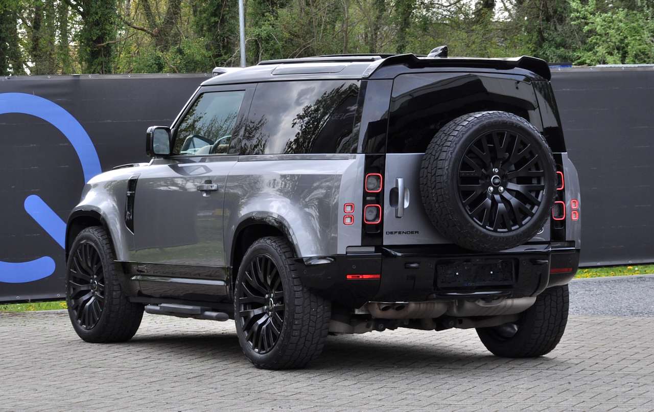 Land Rover Defender D300 KAHN PANO MERIDIAN 360°CAM VERWAMD EN GEVENTILEERD LEDER — foto 3 van 20