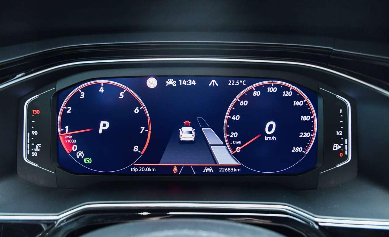 Volkswagen Polo GTI Polo GTI 2.0 TSI DSG - NAVIGATIE VIA SMARTLINK / CAMERA / BLIS / ACC / PDC — foto 16 van 20