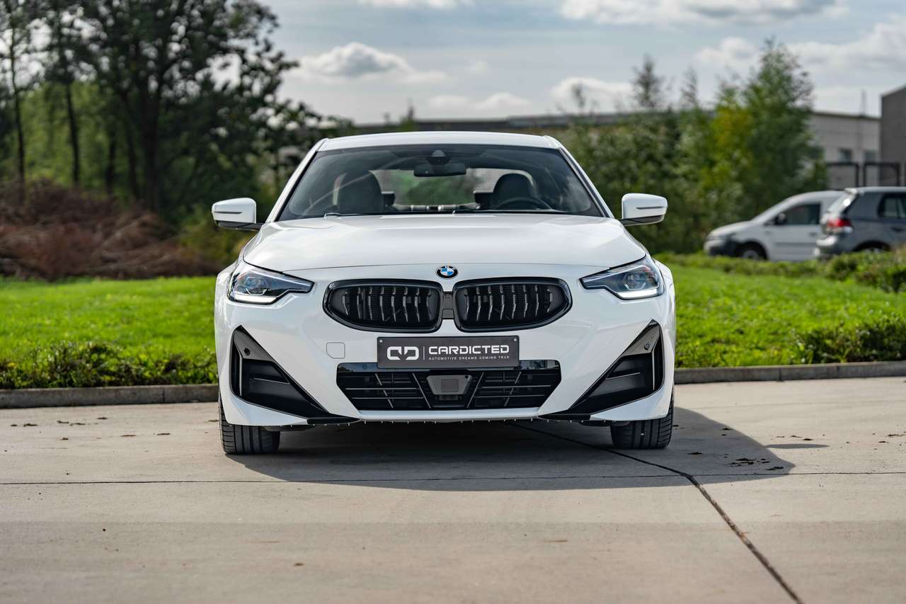 BMW 218 (2023) — foto 3