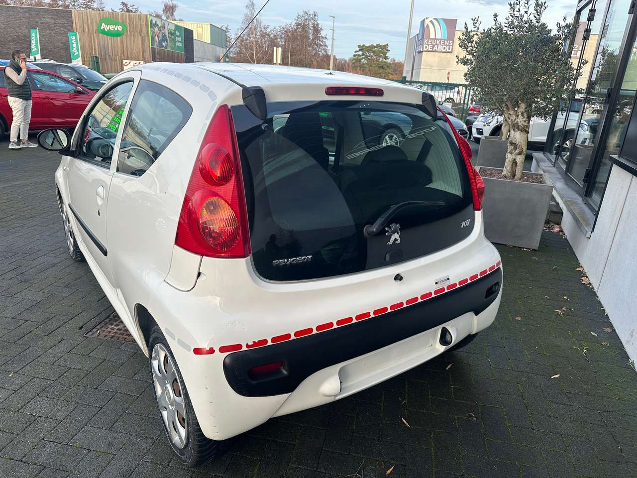 Peugeot 107 10i Benzine  70 Urban 1 ste eigenaar 99000km — foto 6 van 11