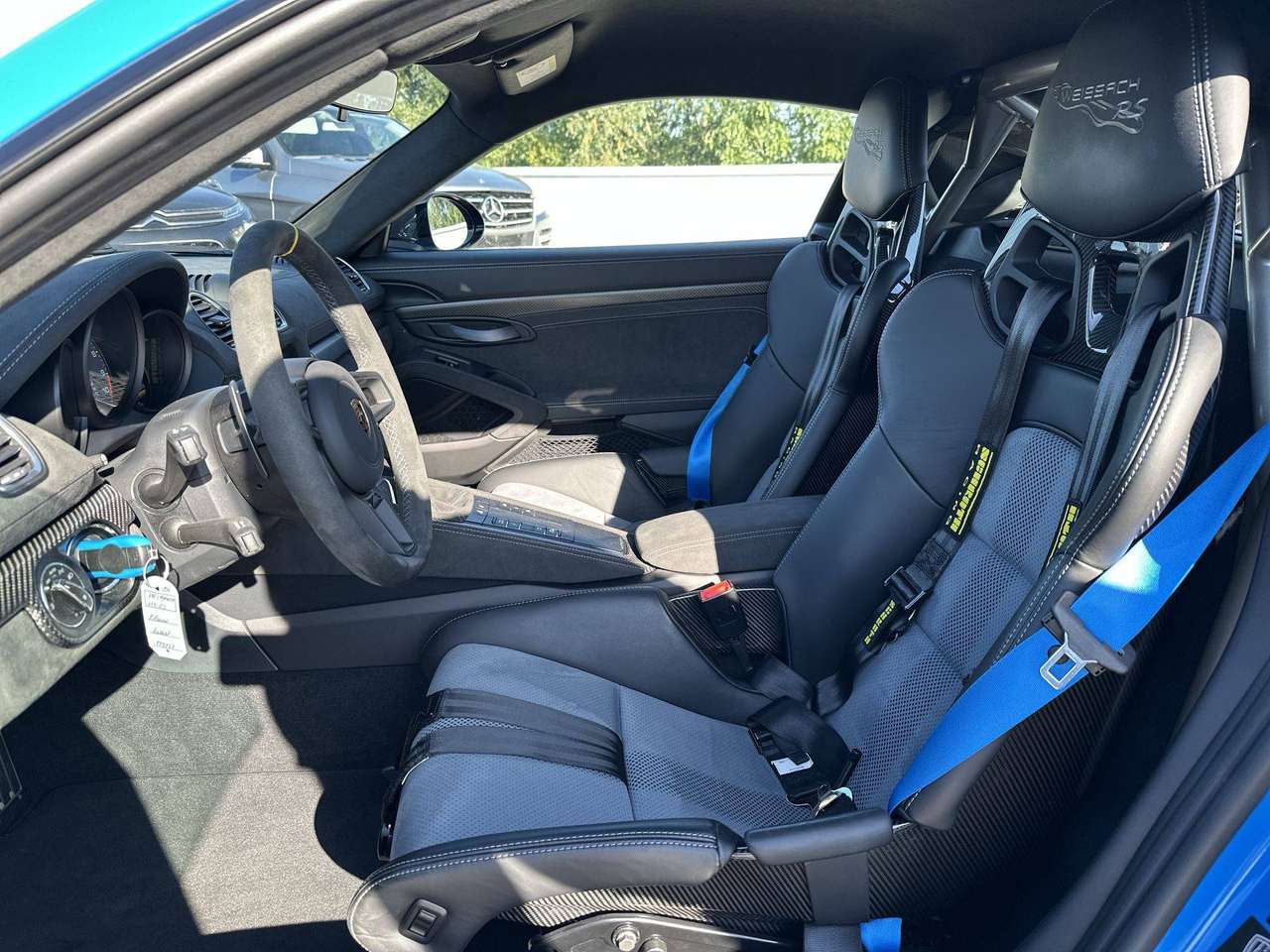 Porsche Cayman GT4 RS Weissach Pack Hefsysteem vooras — foto 14 van 17
