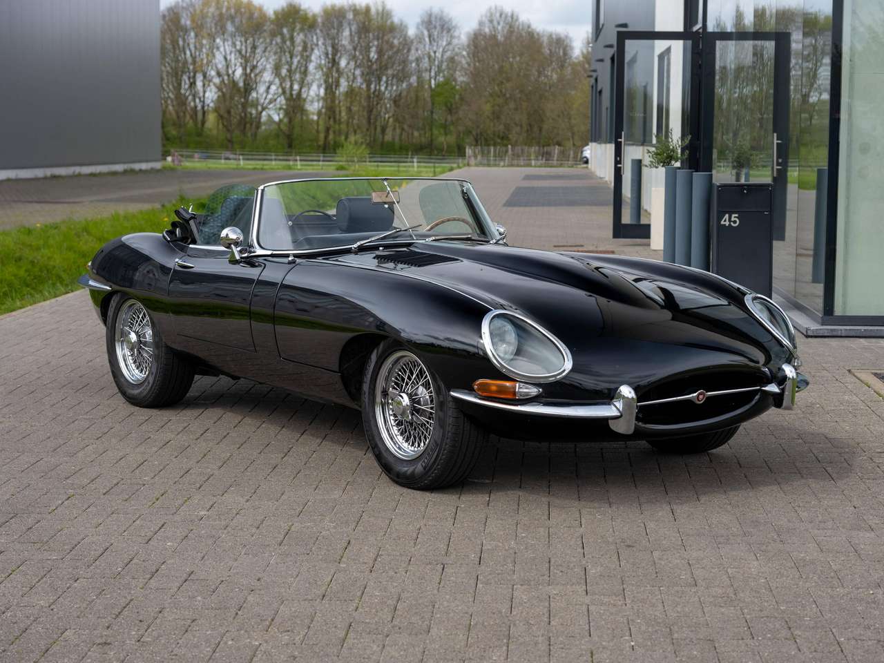 Jaguar E-Type 4.2 cabrio 5 speed — foto 20 van 25