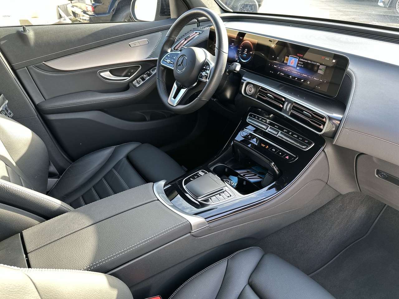Mercedes-Benz EQC 400 4M AMG Leder 21" multi privacy ramen dodehoek — foto 13 van 19