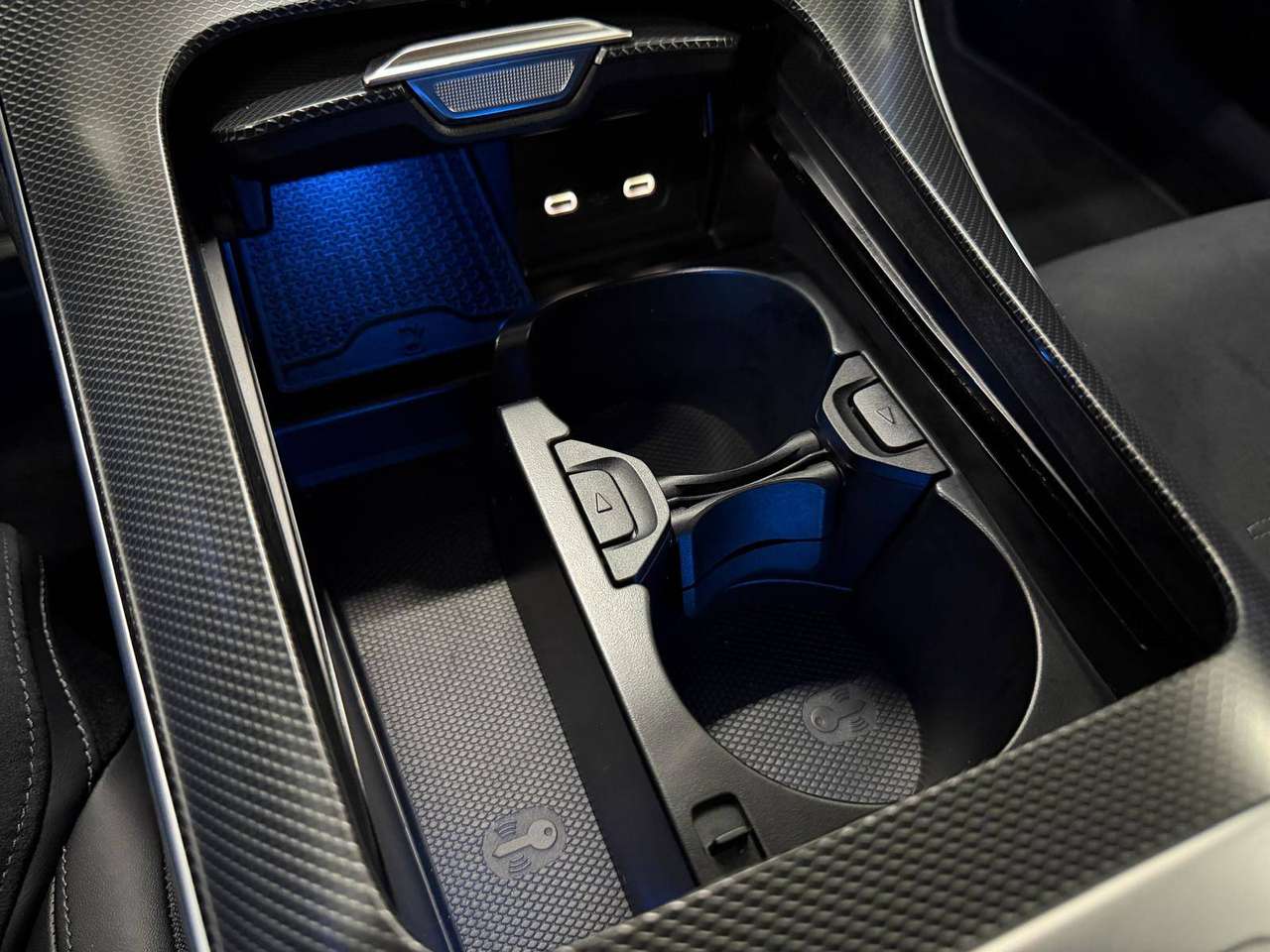 Mercedes-Benz C 180 T Break AMG Line MEMORY*CARPLAY*360CAMERA*TREKHAAK*PANO*ACC*TREKHAAK — foto 23 van 25