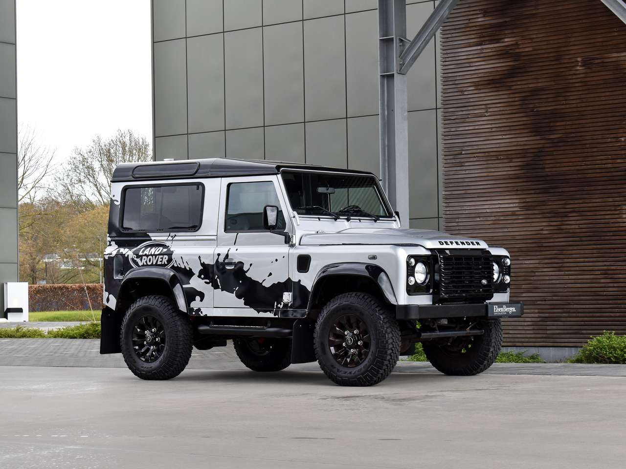 Land Rover Defender 90  2.2TD4 - "Eastnor Edition" — foto 7 van 25