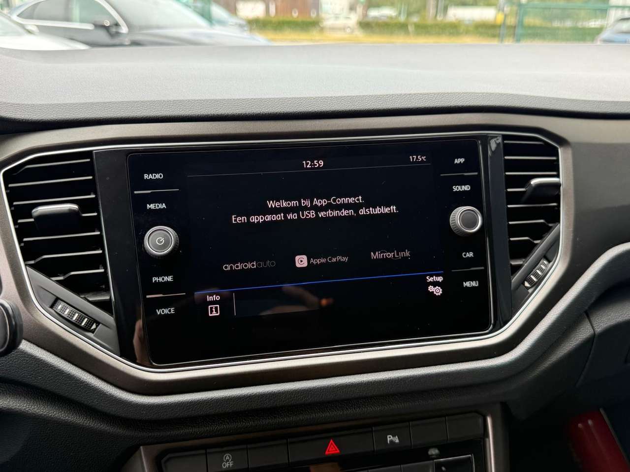 Volkswagen T-Roc 1.0 TSI Style GPS 50000km !!!! Nieuw — foto 13 van 20