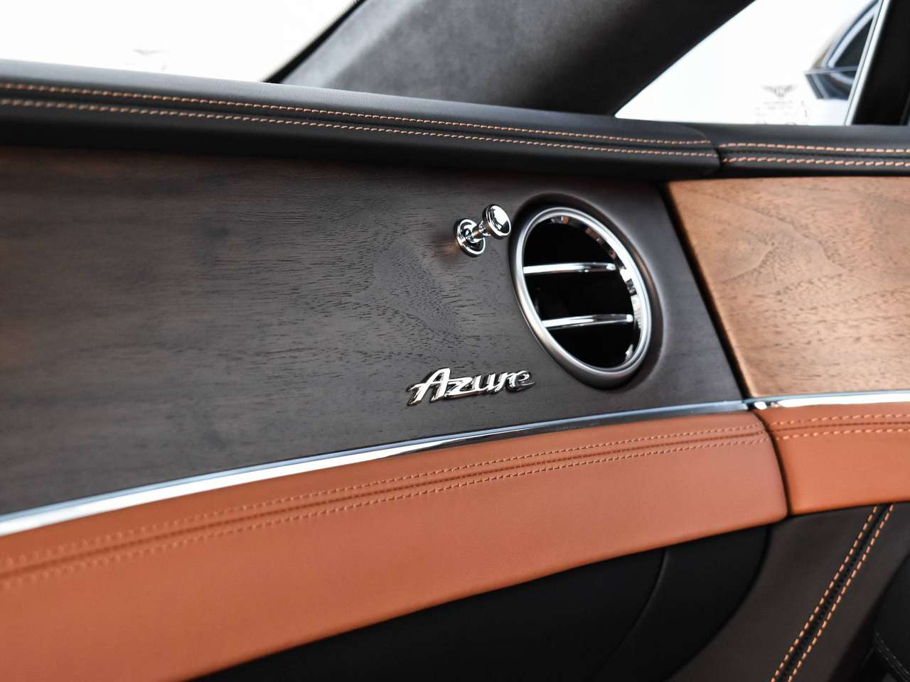 Bentley Continental GT 4.0 V8 PHEV | AZURE SPEC. | 550km/ NIEUW — foto 19 van 25