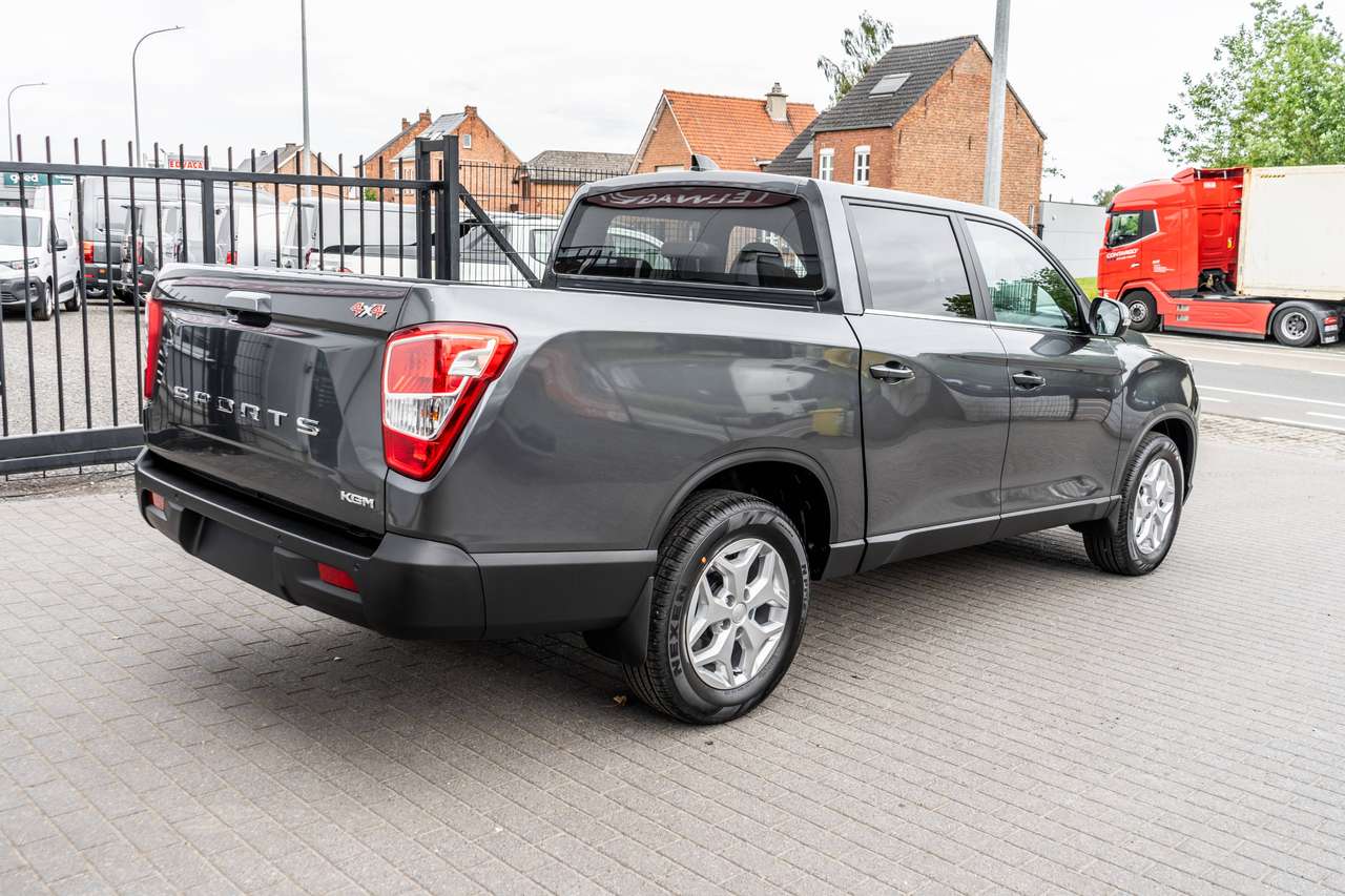 SsangYong Musso Grand 2.2D 4X4 Style - Automaat - 30.500ex — foto 3 van 19