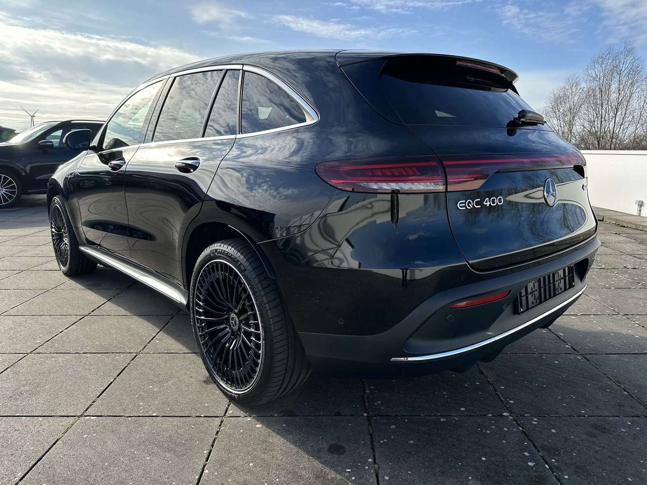 Mercedes-Benz EQC 400 4M AMG Leder 21" multi privacy ramen dodehoek — foto 8 van 19