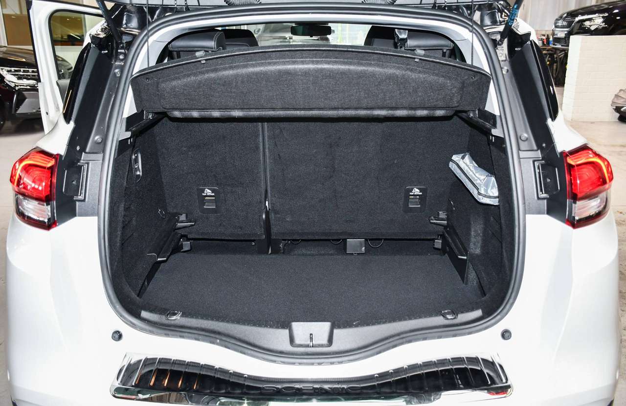 Renault Scenic Scenic 1.33 TCe Intens EDC - NAVIGATIE / CAMERA / SMARTLINK / BLIS / PDC / CC — foto 19 van 20