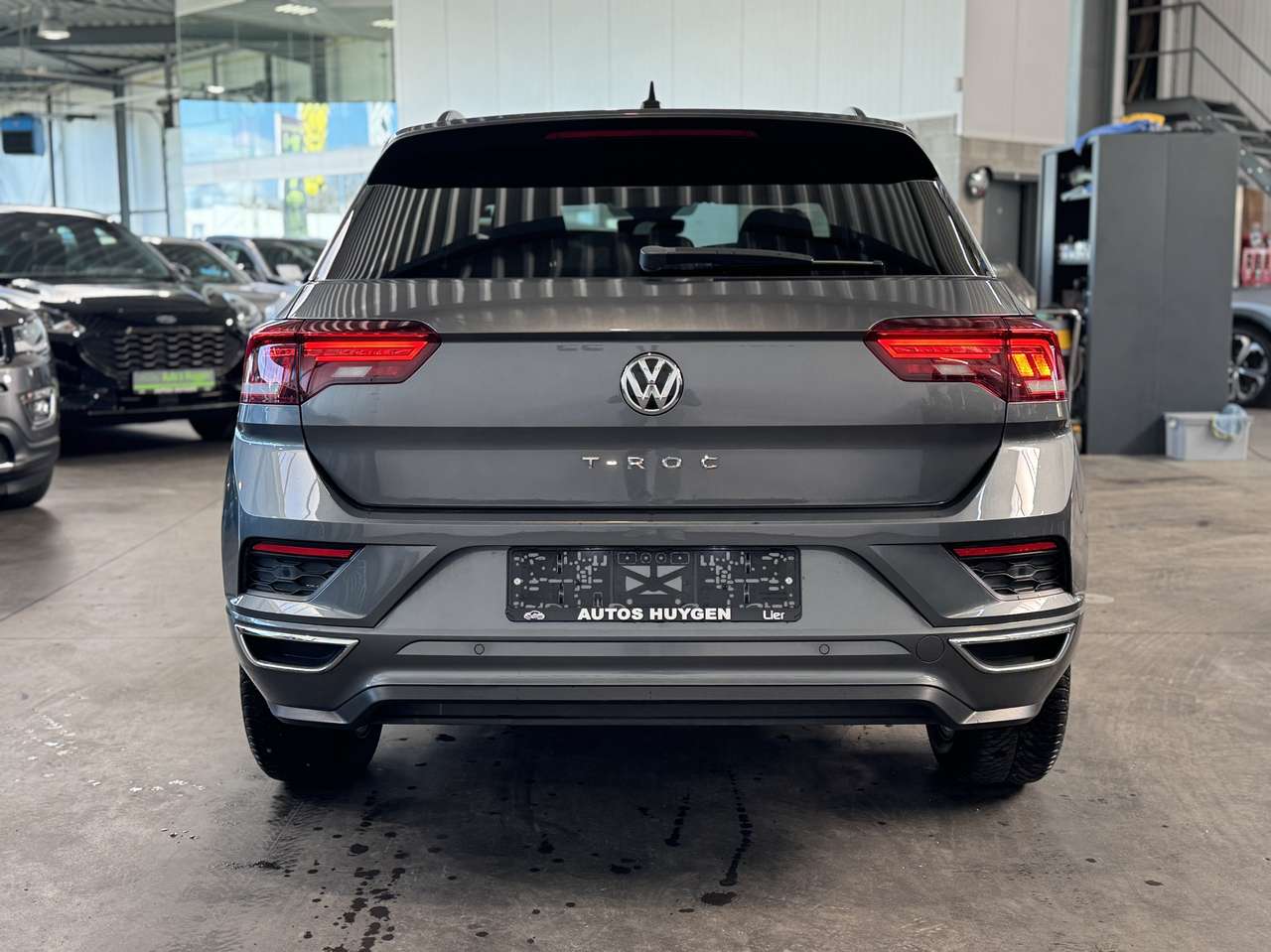 Volkswagen T-Roc 1.5 TSI R-Line DSG/Automaat — foto 4 van 17