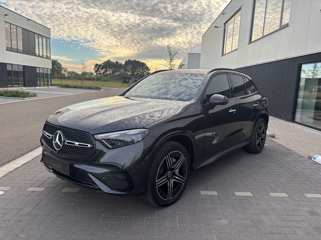 Mercedes-Benz GLC 300 GLC 300 de PHEV AMG Line 4MATIC - PANO - AIRMATIC - 360 - TREKHAAK - ACC - CARPLAY - LIGHT DESIGN — foto 6 van 25