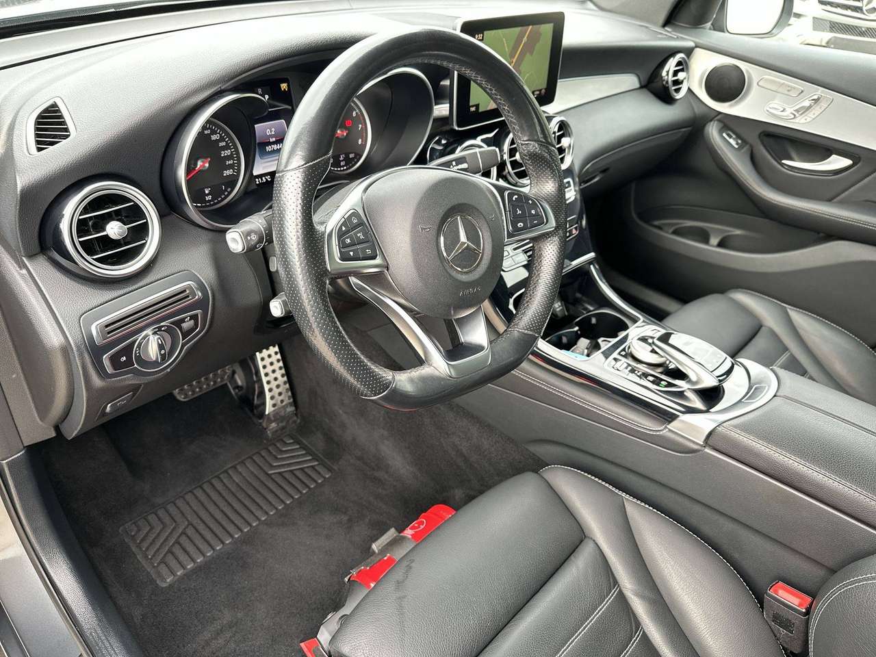 Mercedes-Benz GLC 250 GLC Coupé 250 4-Matic (EU6.2)AMG Pakket Comand Navi 20" multispaaks AMG velgen — foto 10 van 18
