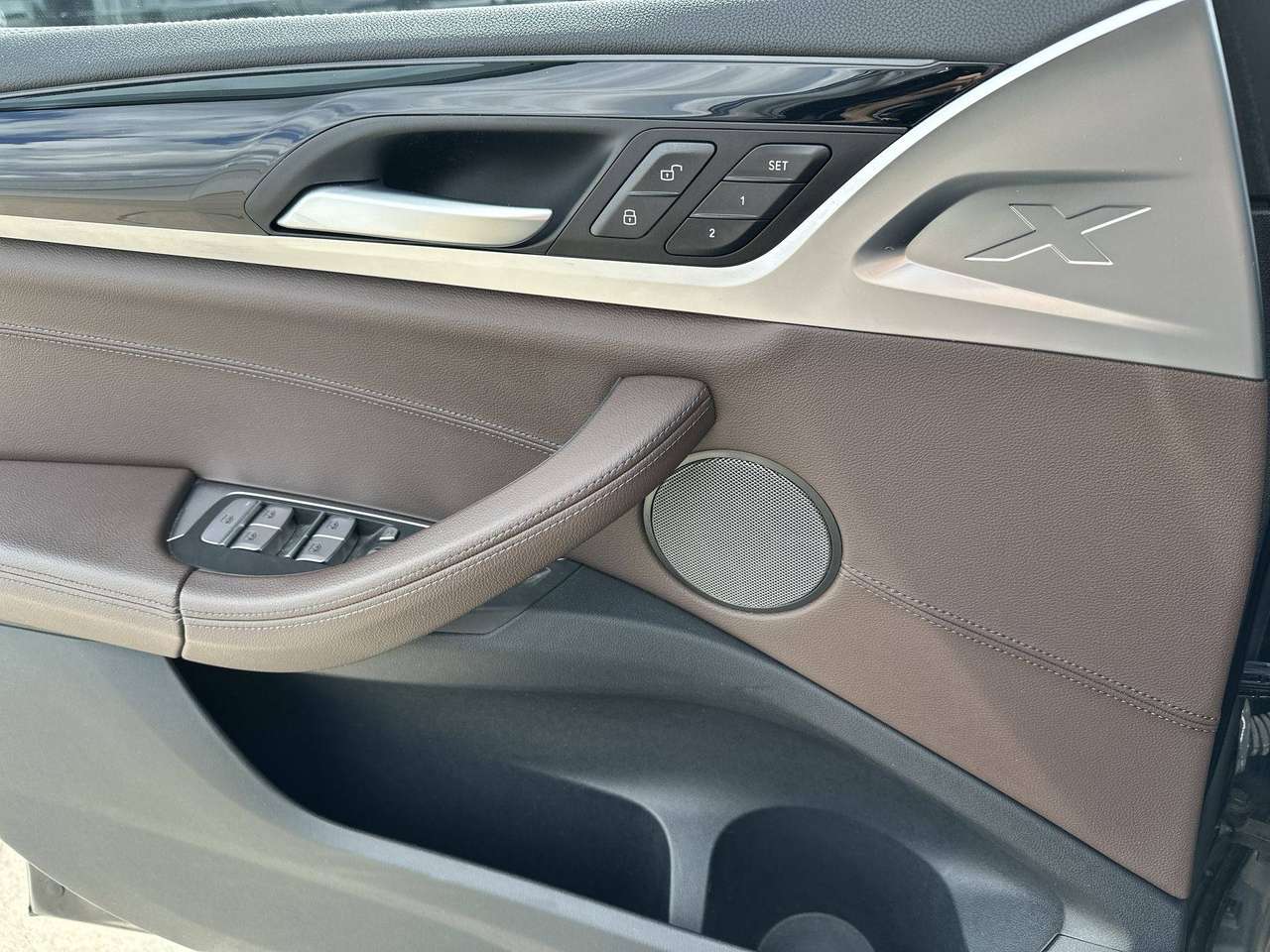 BMW iX3 iX3 80 kWh M-pakket Harman Kardon Driving Assist professional — foto 17 van 19
