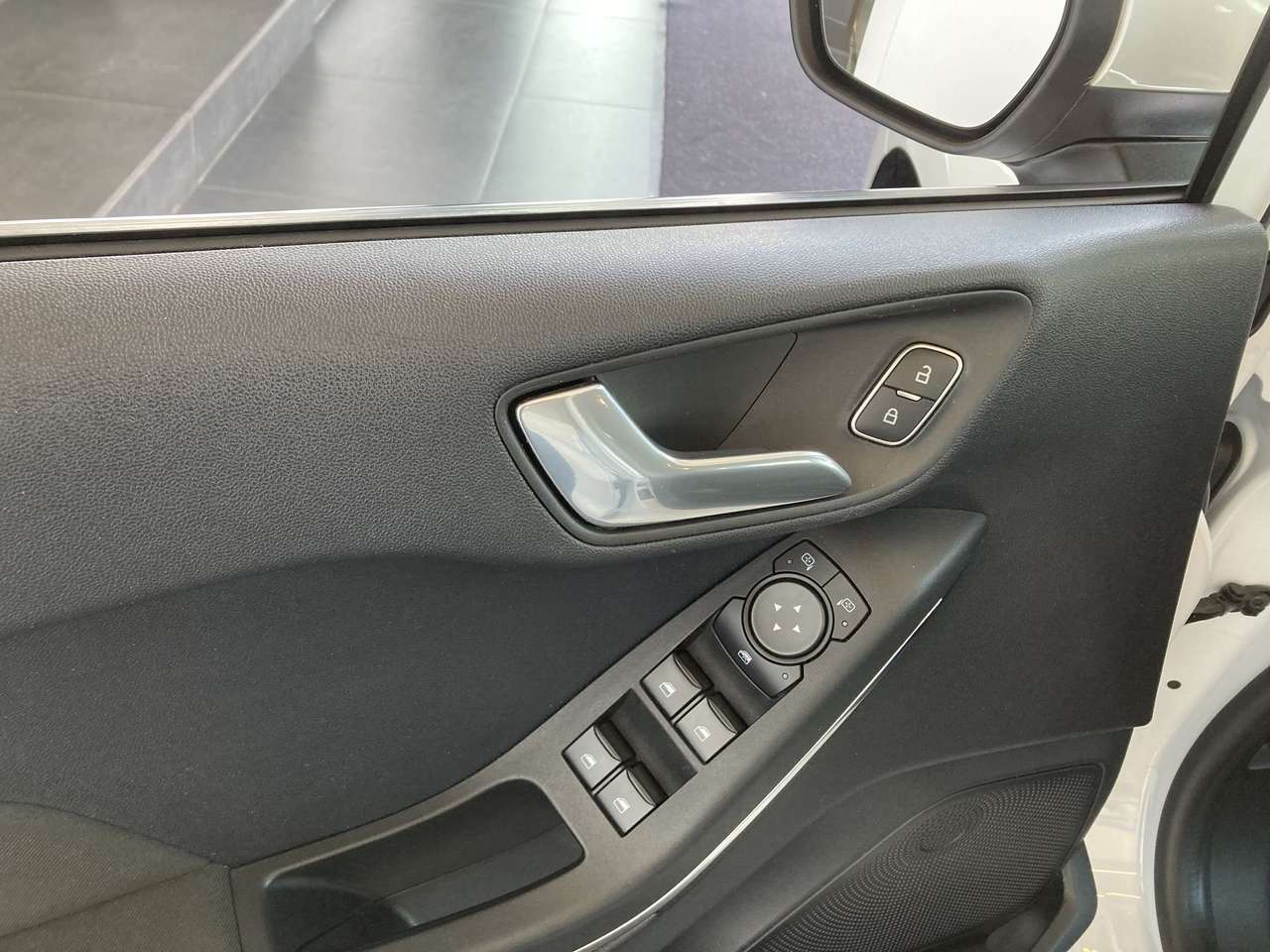 Ford Fiesta TITANIUM 125PK BENZINE   ADAPTIEVE CC — foto 21 van 22