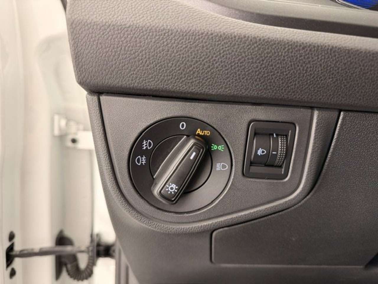 Volkswagen Polo BENZINE MET SLECHTS 22000KM!!!!! — foto 15 van 20