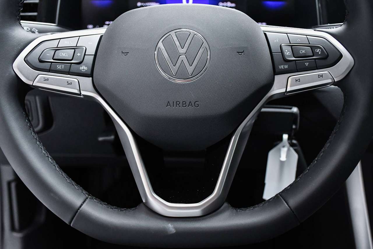 Volkswagen Taigo Taigo 1.0 TSI Life Business DSG - NAVIGATIE VIA SMARTLINK / PDC / AIRCO — foto 17 van 19