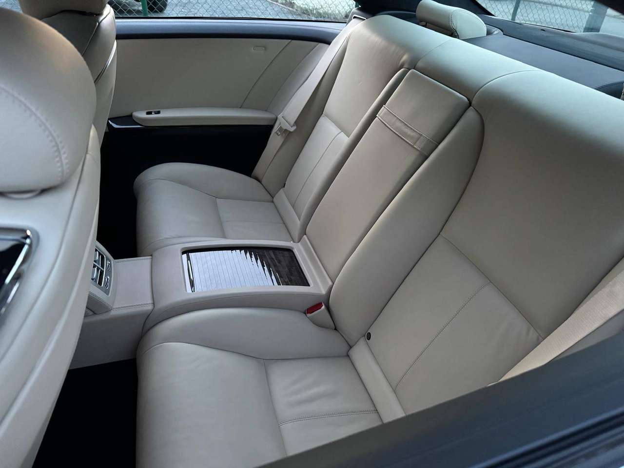 Mercedes-Benz CL 500 Coupé CL 500 4-Matic BlueEFFICIENCY — foto 15 van 20