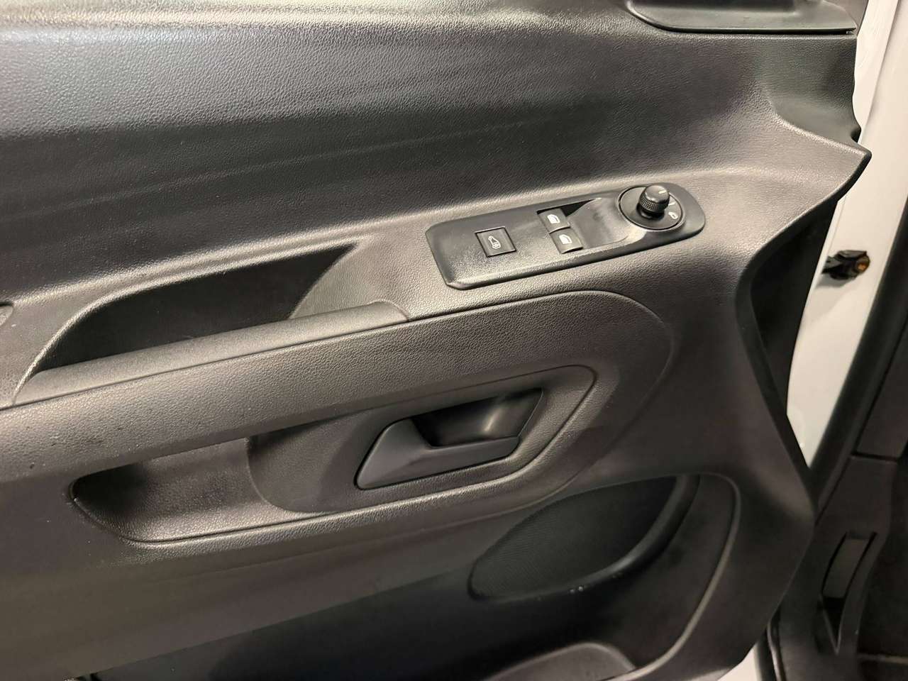 Citroen Berlingo 1.2 PureTech M Light Control S/S (EU6.3) — foto 15 van 15