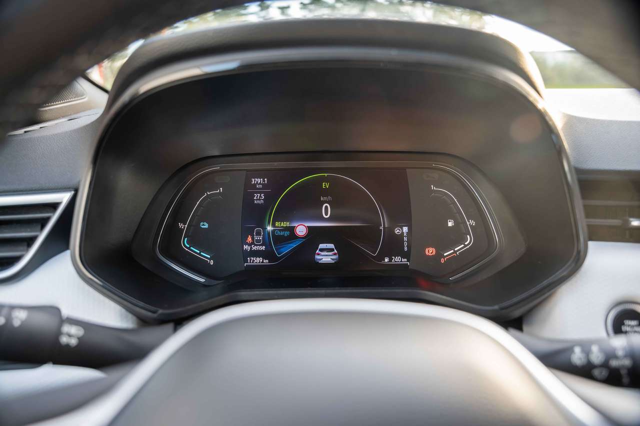 Renault Clio (2022) — foto 24