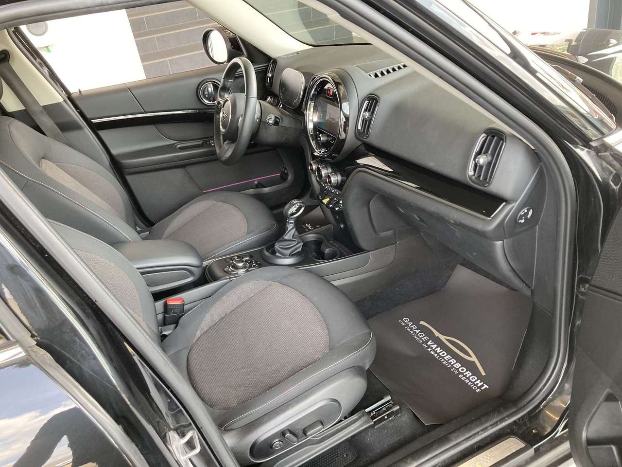 MINI Cooper Countryman PHEV AUTOMAAT AWD +TAL VAN OPTIES — foto 8 van 21